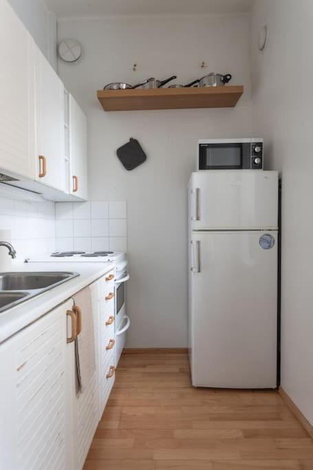 Appartement Kodikas Huoneisto Helsingin Keskustassa à Helsinki Extérieur photo